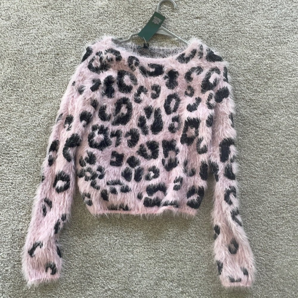 Wild fable pink leopard print fuzzy sweater